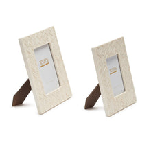 Load image into Gallery viewer, Basketweave Bone Pattern Frame