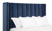 Load image into Gallery viewer, Chandler Queen Bed