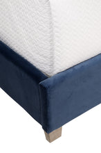 Load image into Gallery viewer, Chandler Queen Bed