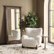 Load image into Gallery viewer, Riya Accent Chair
