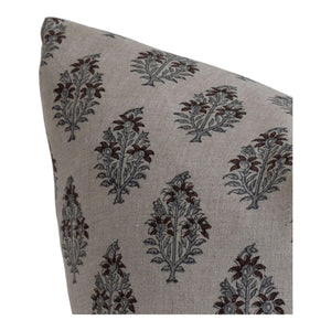Logan 22" Pillow
